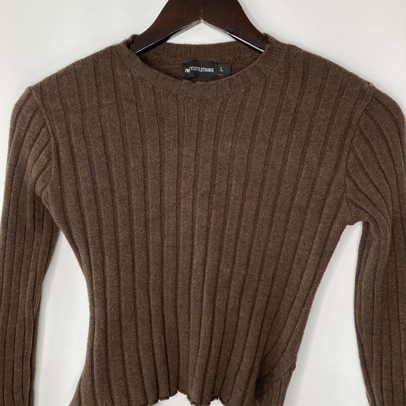 PrettyLittleThing Chocolate Knot Backless Ribbed Knitted Crop Top Size Large - Picture 5 of 9